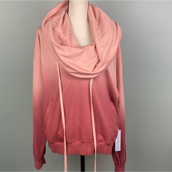 YFB Piper Ombre 2-piece Hoodie Sweatshirt & Short Set - Picture 13 of 14